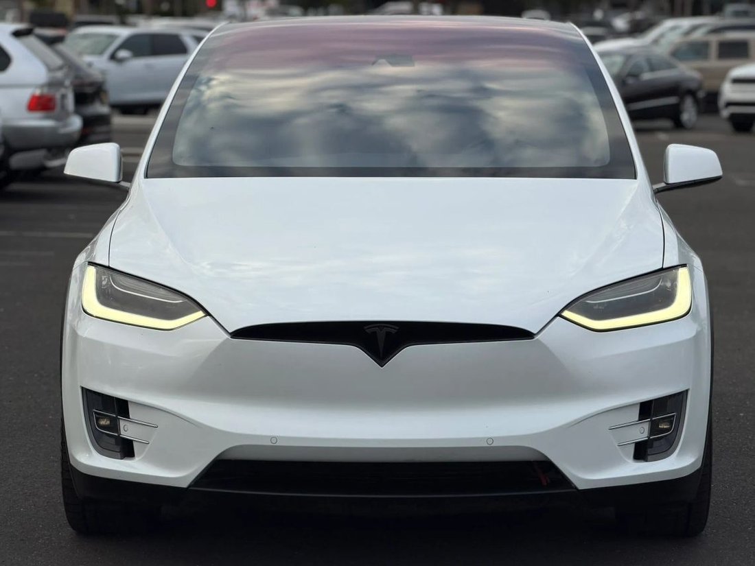 Suv in Sacramento, CA, United States 5 - 18130698