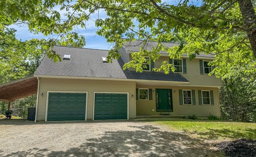 House in Dedham, Maine, United States 1