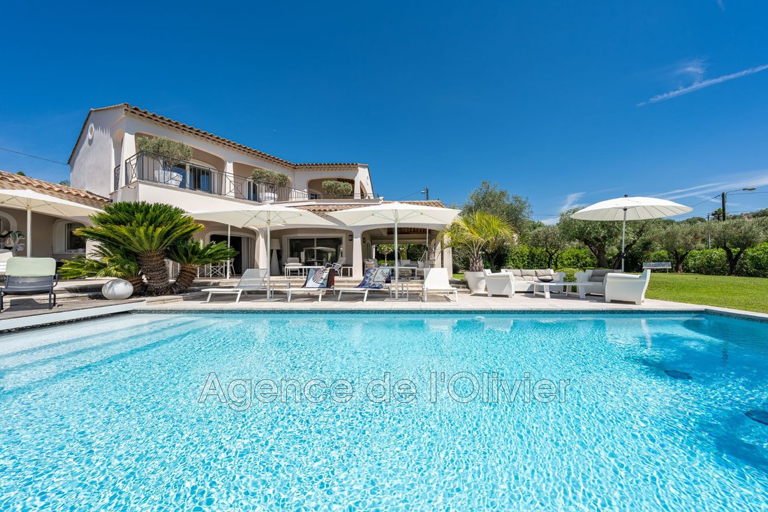 Villa in Le Rouret, Provence-Alpes-Côte d'Azur, France 5 - 18129875