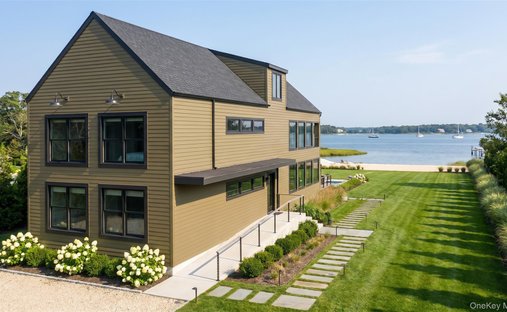 House in Aquebogue, New York, United States 1
