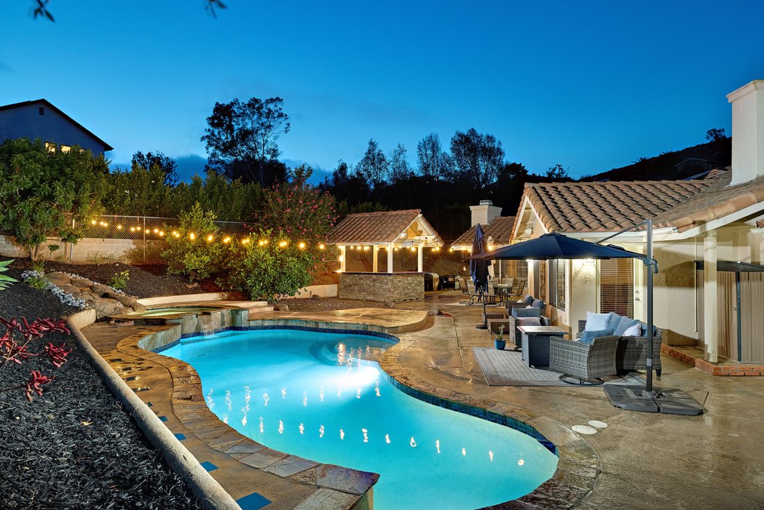 House in Escondido, California, United States 5 - 18129610