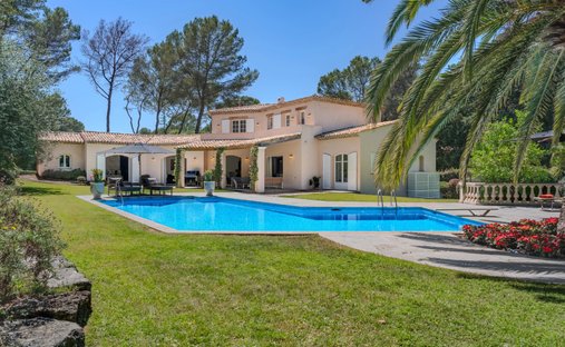 House in Mougins, Provence-Alpes-Côte d'Azur, France 1