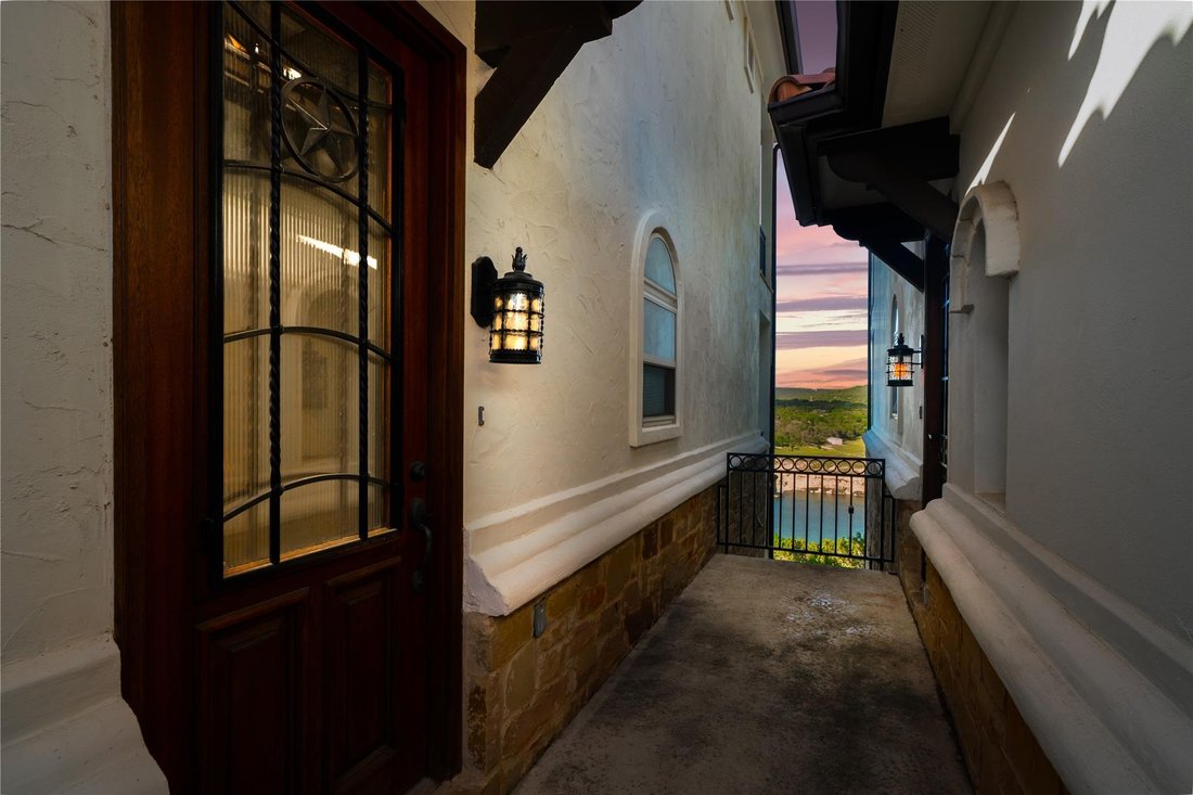 Condo in Jonestown, Texas, United States 5 - 18132975