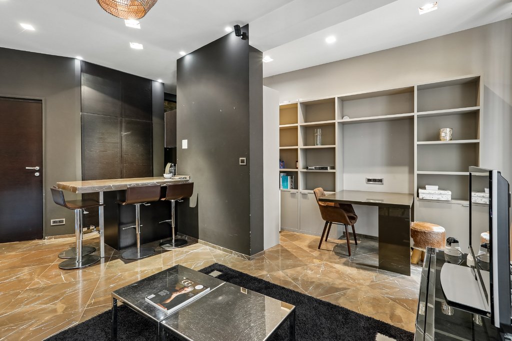Apartment in Hoche-Friedland, Paris 8e Arrondissement, Paris 5 - 18130106