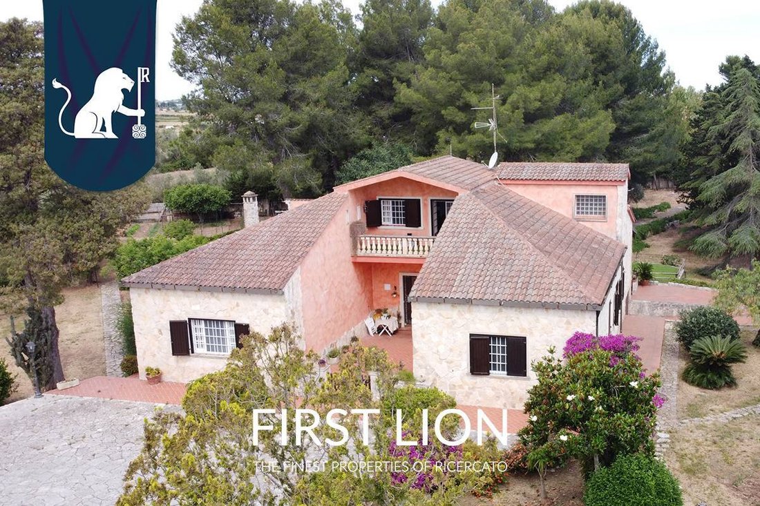 Villa in Lizzanello, Apulia, Italy 2 - 18134345