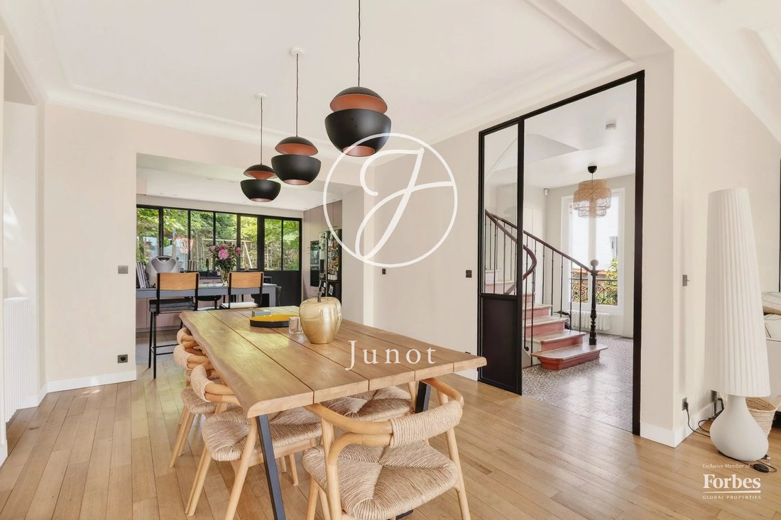 House in Saint-Cloud, Ile-de-France, France 4 - 18130054