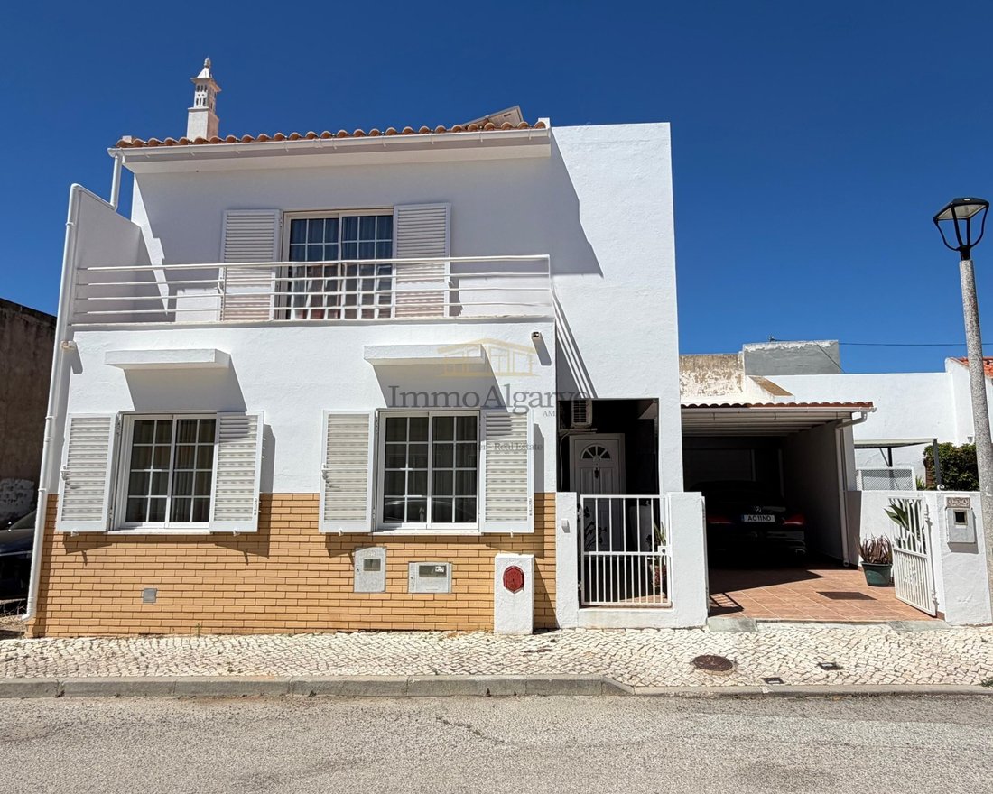 House in Faro (Se e Sao Pedro), Algarve, Portugal 1 - 18123736