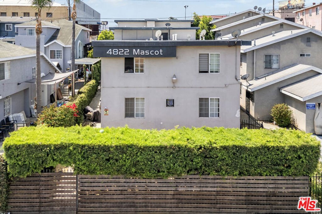 Los Angeles, California, United States 1 - 18132549