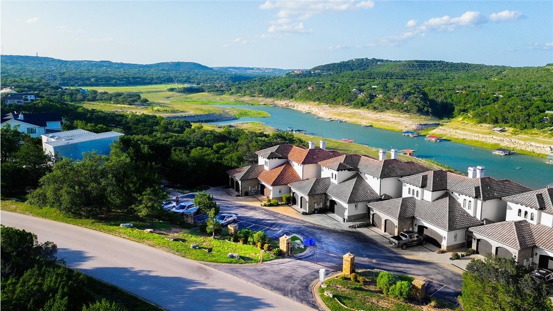 Condo in Jonestown, Texas, United States 1 - 18132975