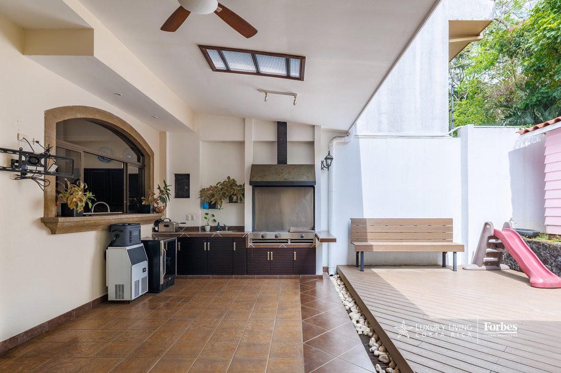 House in San Rafael de Escazú, San José Province, Costa Rica 4 - 18130401