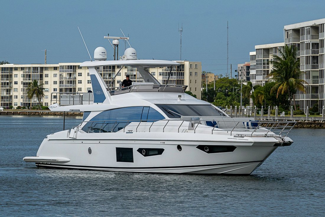 Motor Yacht in United States 1 - 18130890