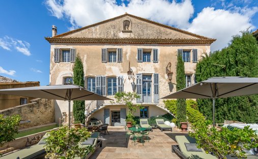 Tenuta a Chateauneuf-de-Gadagne, Provenza-Alpi-Costa Azzurra, Francia 1