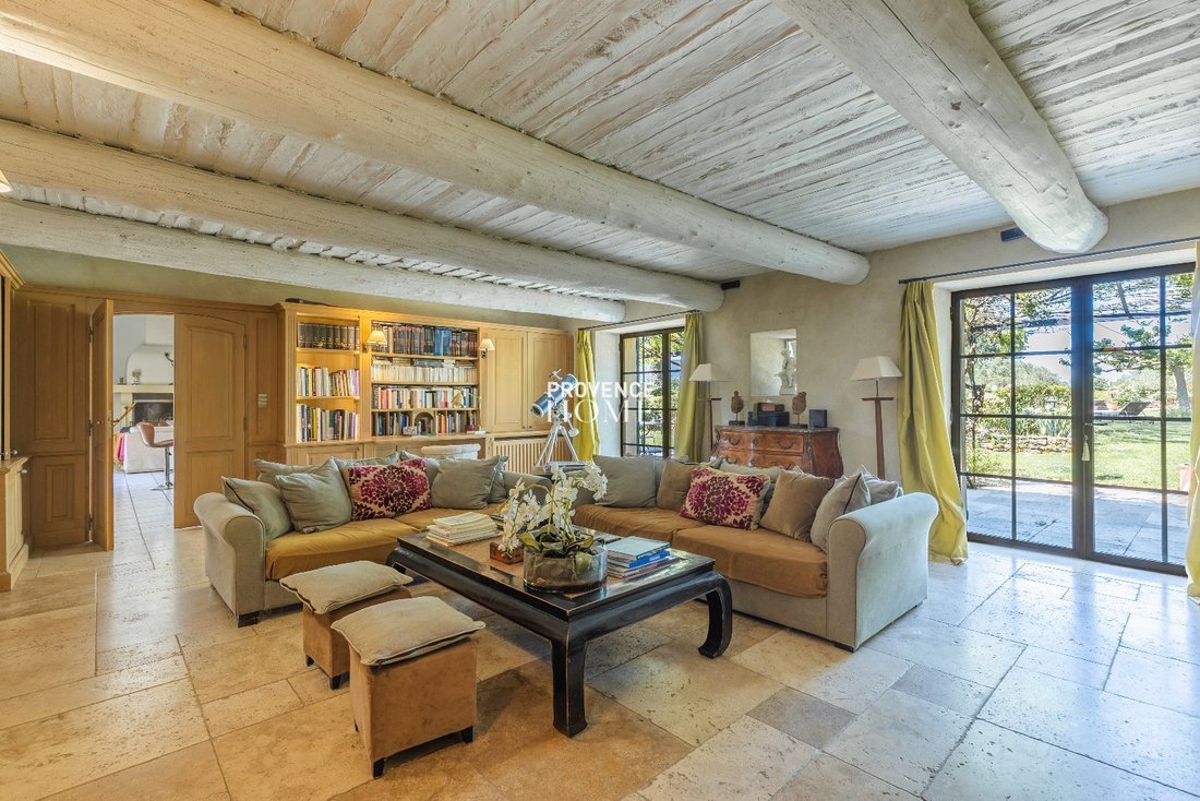 Estate in Gordes, Provence-Alpes-Côte d'Azur, France 4 - 18130804