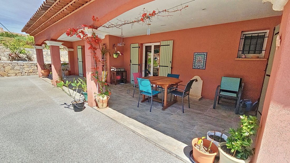 Villa in Exterieurs, Frejus, France 3 - 18128211
