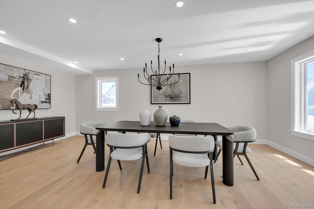 House in Hicksville, New York, United States 5 - 18131632