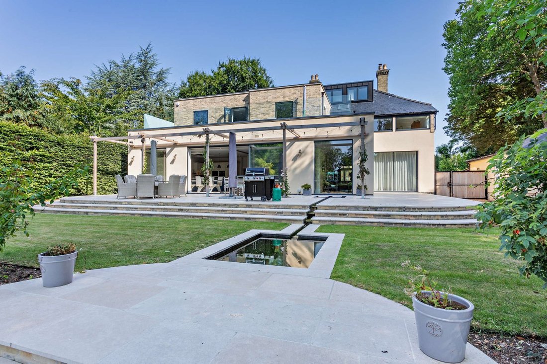 House in Great Shelford, England 2 - 18127640