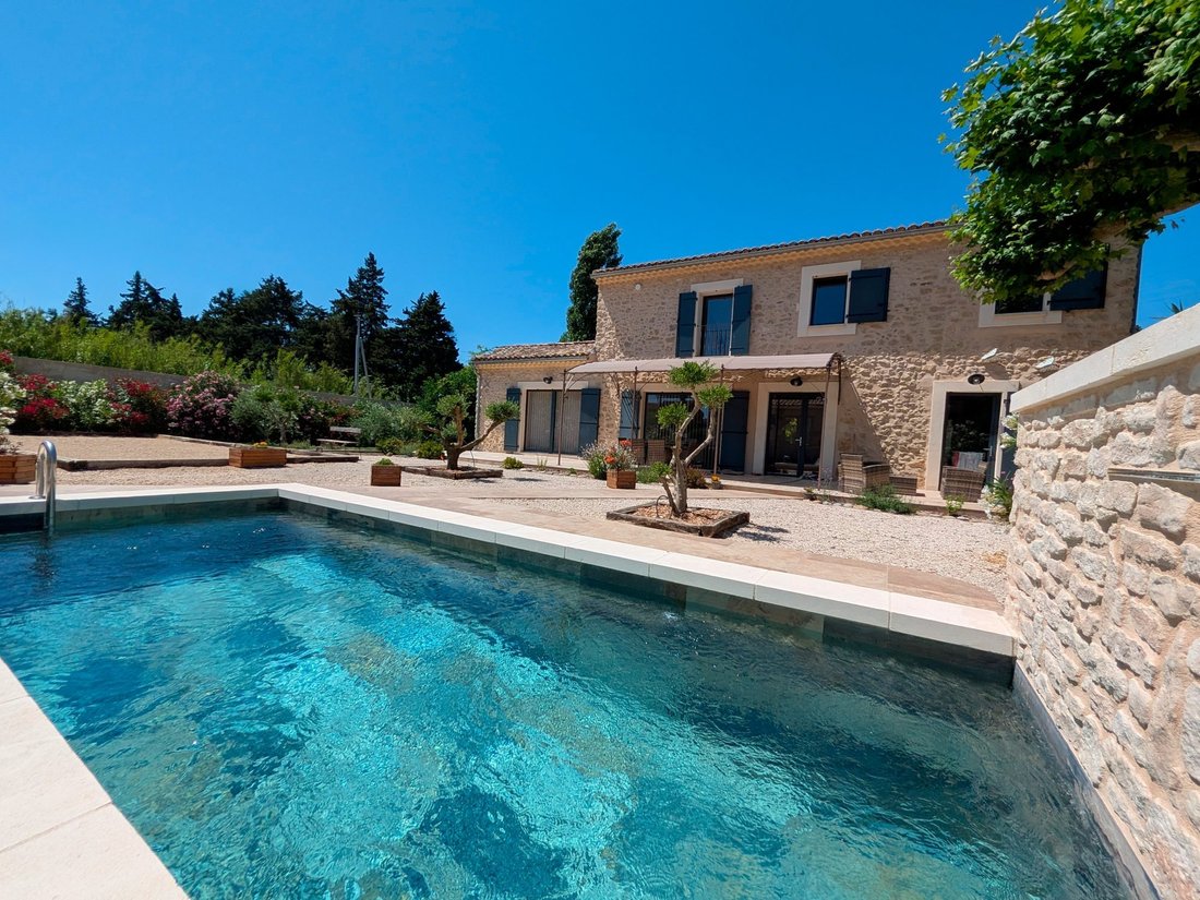 Country House in Cheval-Blanc, Provence-Alpes-Côte d'Azur, France 1 - 18138641
