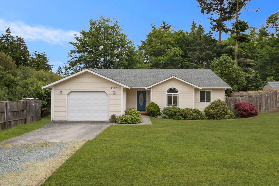 House in Oak Harbor, Washington, United States 1 - 18131125