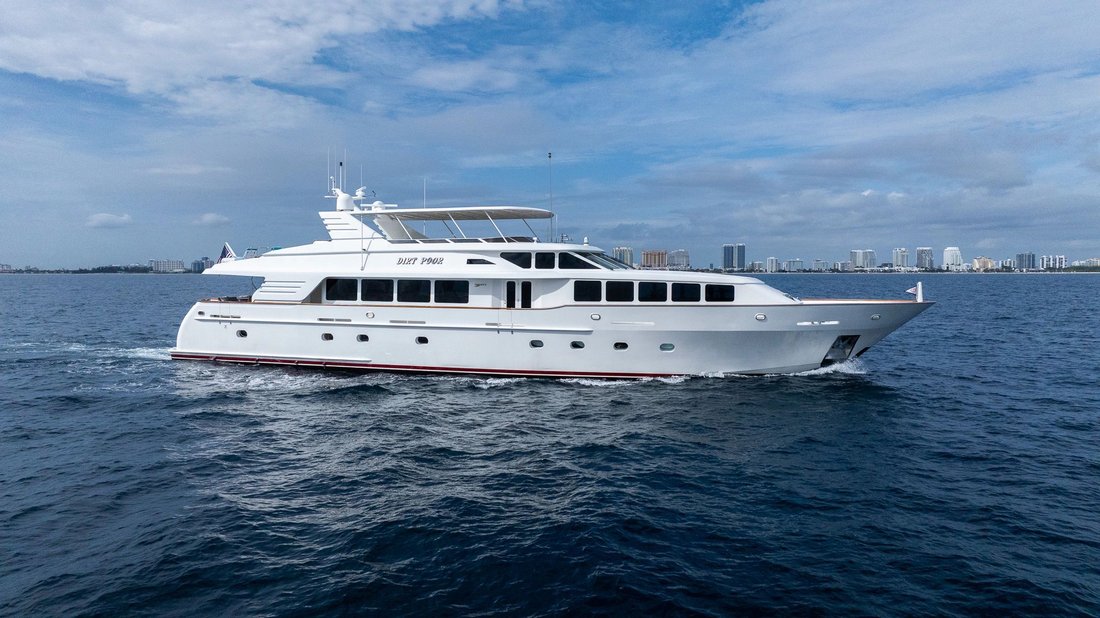 Motor Yacht in United States 1 - 17885404