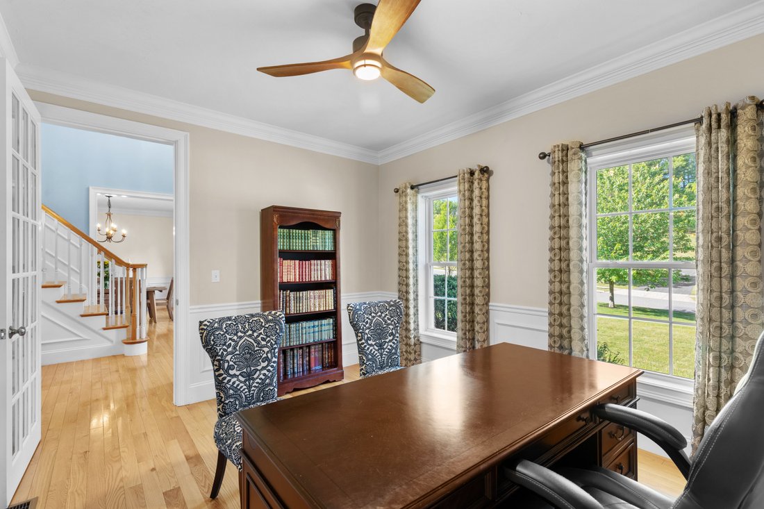 House in Franklin, Massachusetts, United States 4 - 18129824