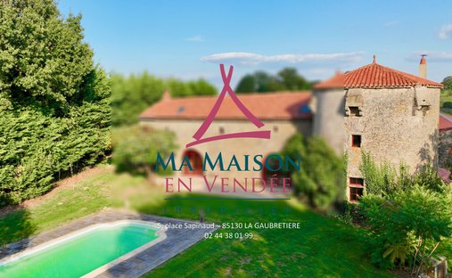 Casa in Arrondissement di La Roche-sur-Yon, Paesi della Loira, Francia 1