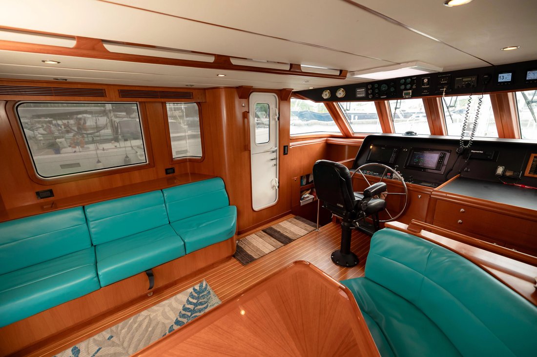 Cruiser in Canada 3 - 17885441