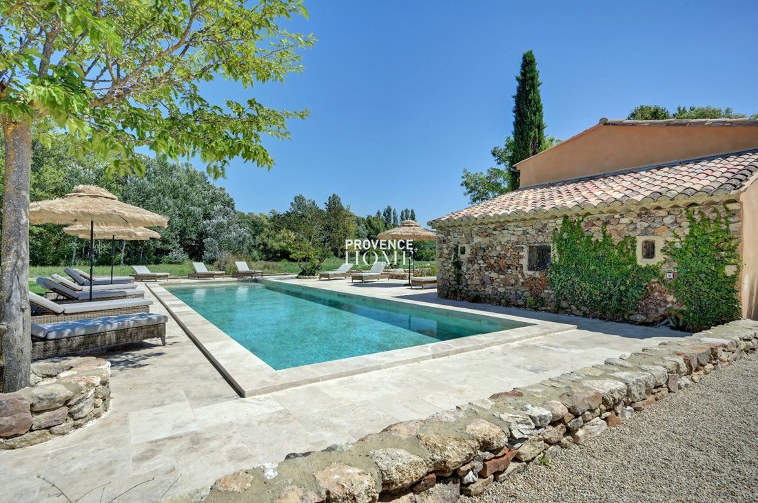 Estate in Roussillon, Provence-Alpes-Côte d'Azur, France 3 - 18130813