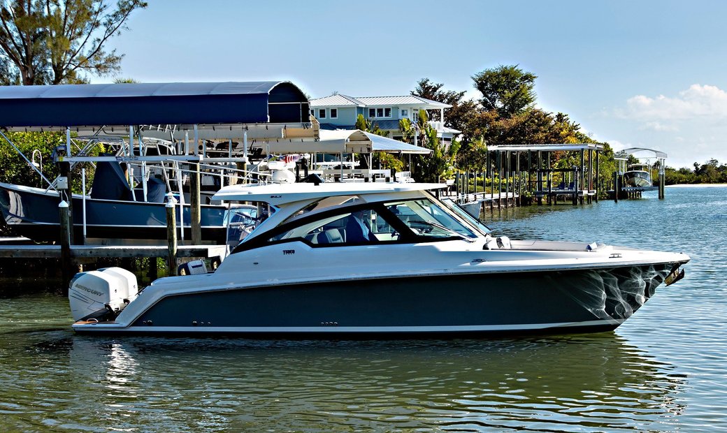 Tiara Sport 34LX