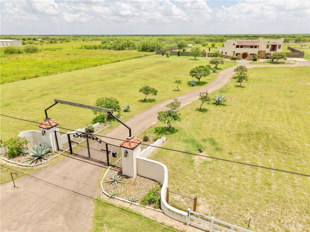 House in Elsa, Texas, United States 2 - 18131303