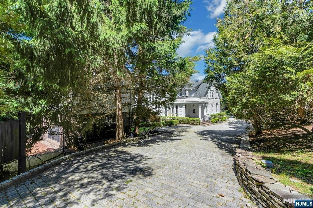 House in Saddle River, New Jersey, United States 4 - 18129487