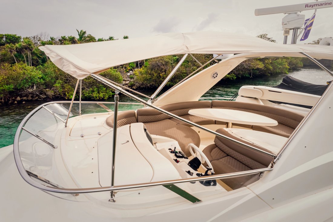 Motor Yacht in Mexico 3 - 17885397