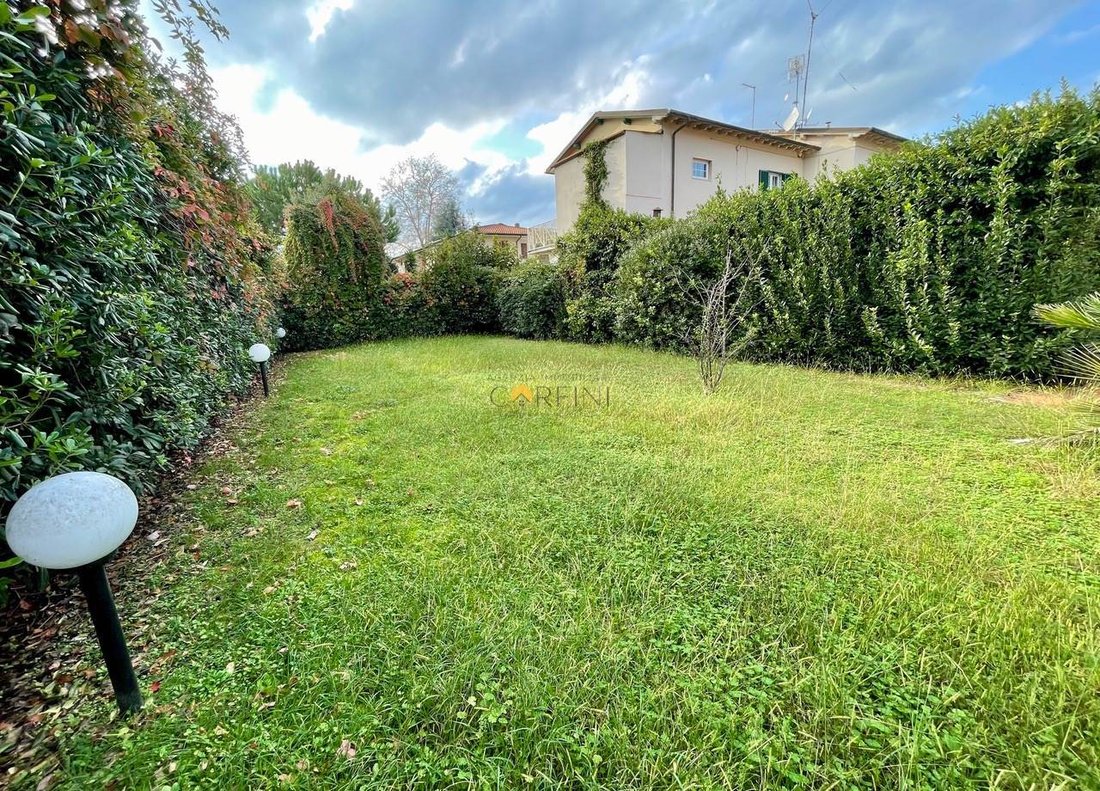 Villa in Pietrasanta, Tuscany, Italy 4 - 18127688