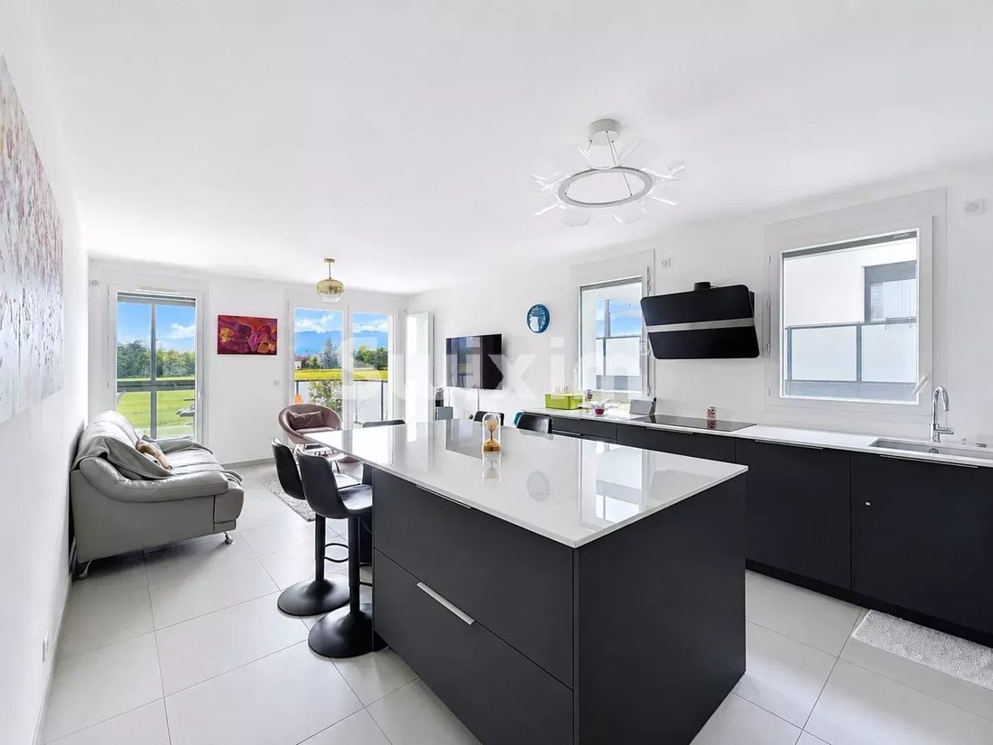 Apartment in Ferney-Voltaire, Auvergne-Rhône-Alpes, France 2 - 18131599