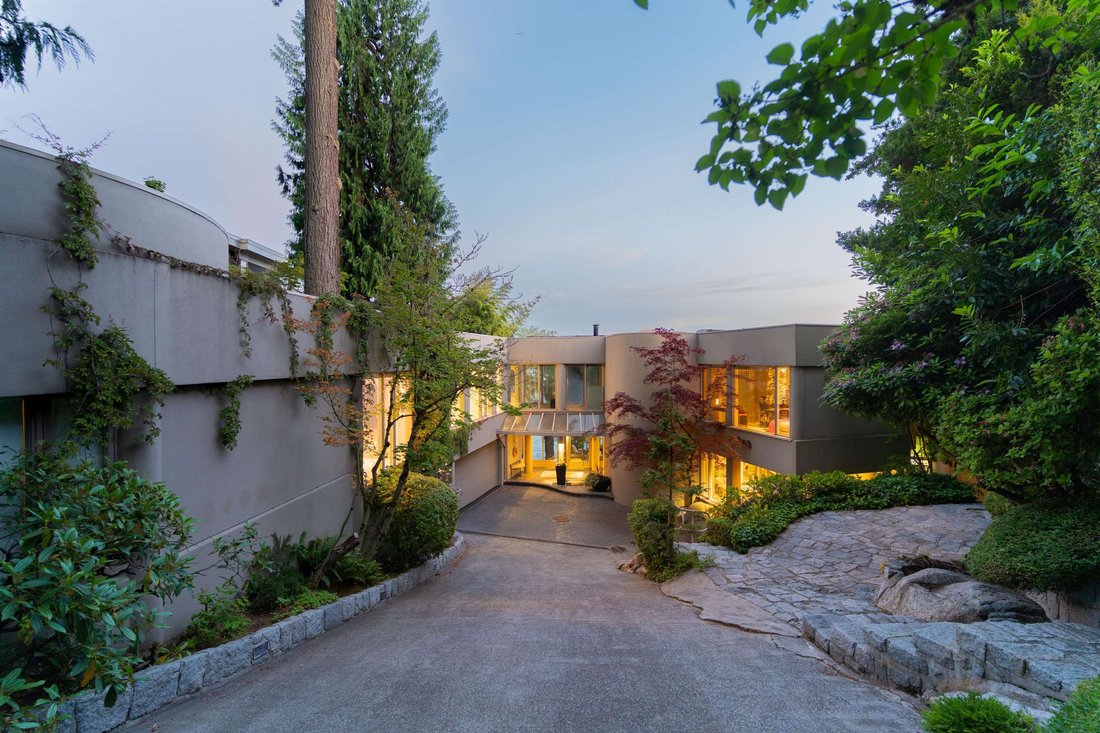 House in West Vancouver, British Columbia, Canada 4 - 18133240