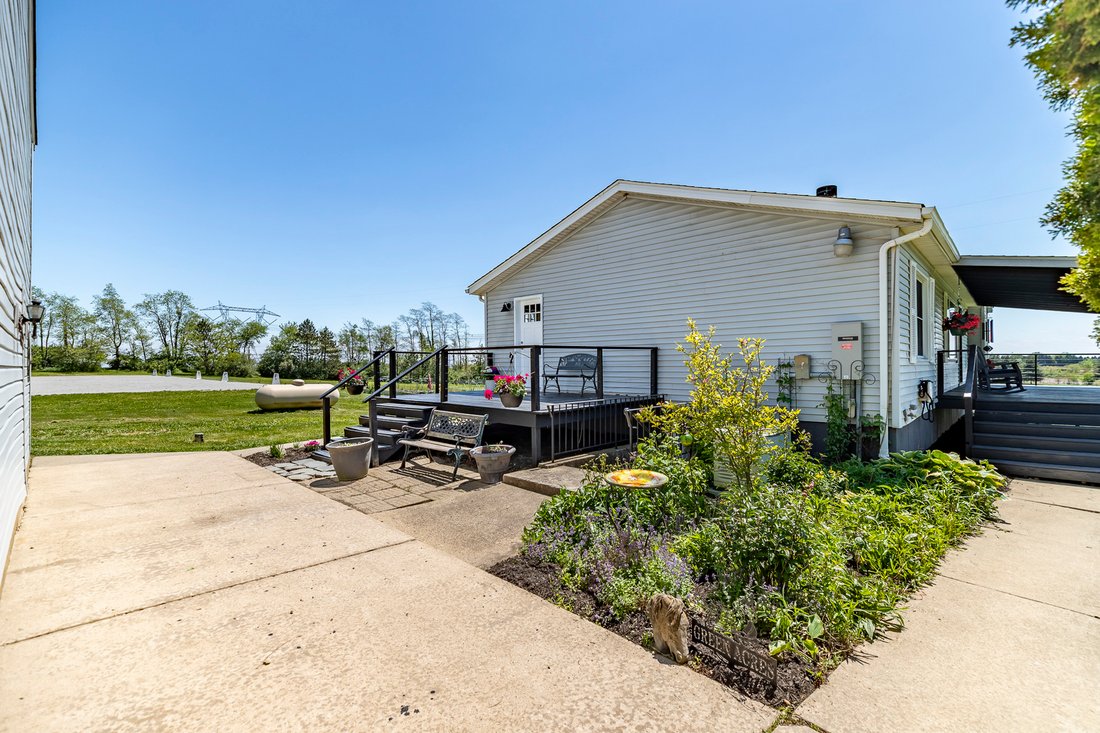 House in Hebron, Indiana, United States 3 - 18132767