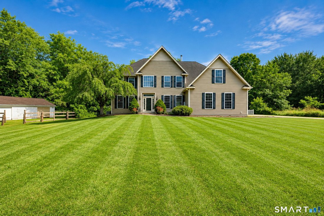House in Milford, Connecticut, United States 1 - 18131147