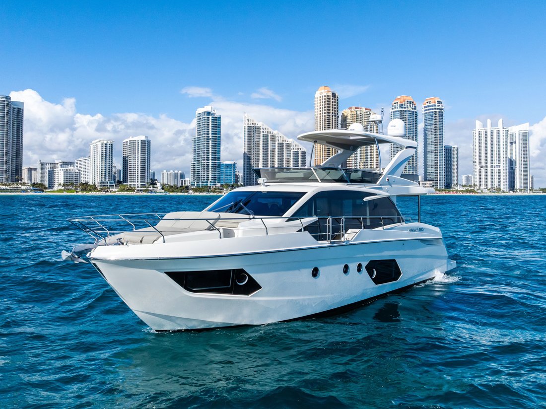 Flybridge in United States 4 - 17885225