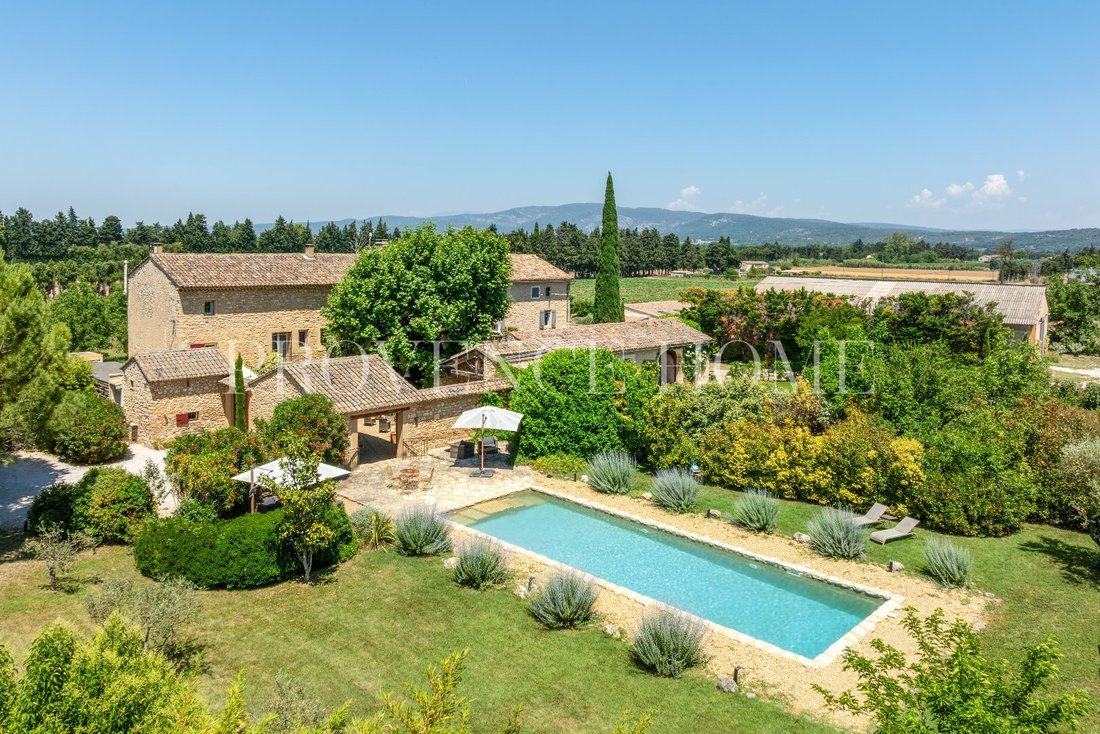 Estate in Robion, Provence-Alpes-Côte d'Azur, France 1 - 18130818