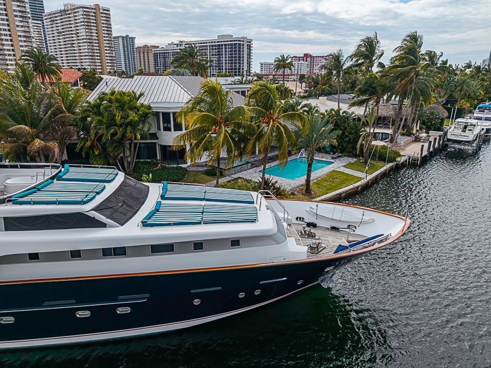 Motor Yacht in United States 2 - 18130444