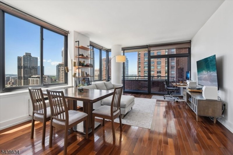 Condo in Jersey City, New Jersey, United States 2 - 18133086