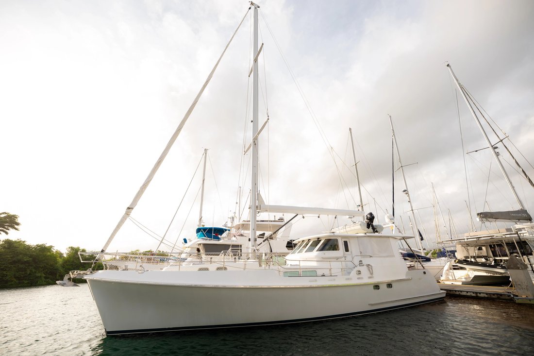 Cruiser in Canada 2 - 17885441