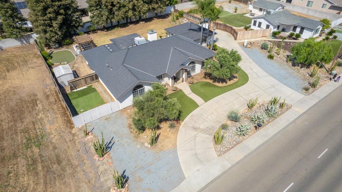 House in Fresno, California, United States 4 - 18134101