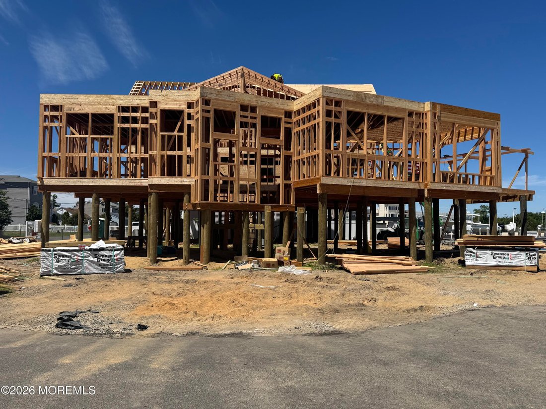 House in Toms River, New Jersey, United States 2 - 16647918
