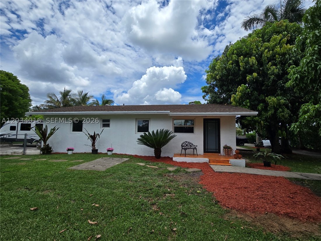 House in Miami, Florida, United States 2 - 18132910