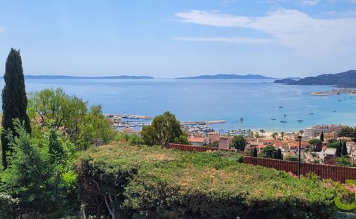 Villa in Le Lavandou, Provence-Alpes-Côte d'Azur, France 1
