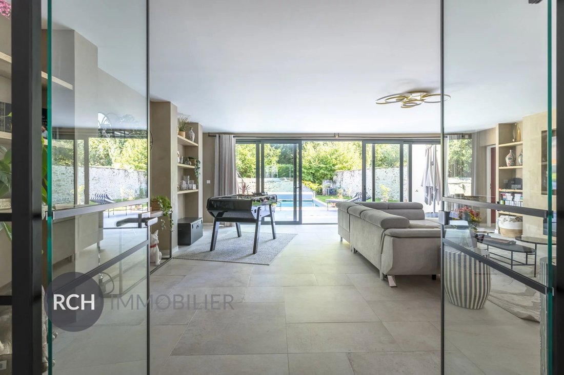House in Montfort-l'Amaury, Ile-de-France, France 5 - 18130056