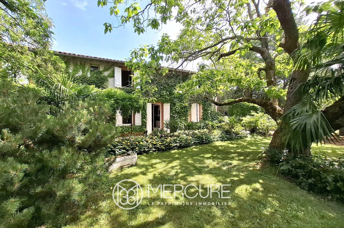 Estate in Carbonne, Occitania, France 3 - 18130341
