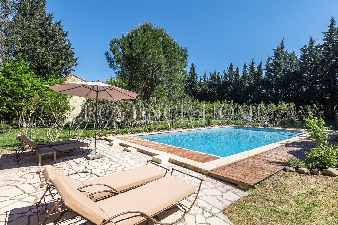 Estate in La Ville, L'Isle-sur-la-Sorgue, France 2 - 18130646
