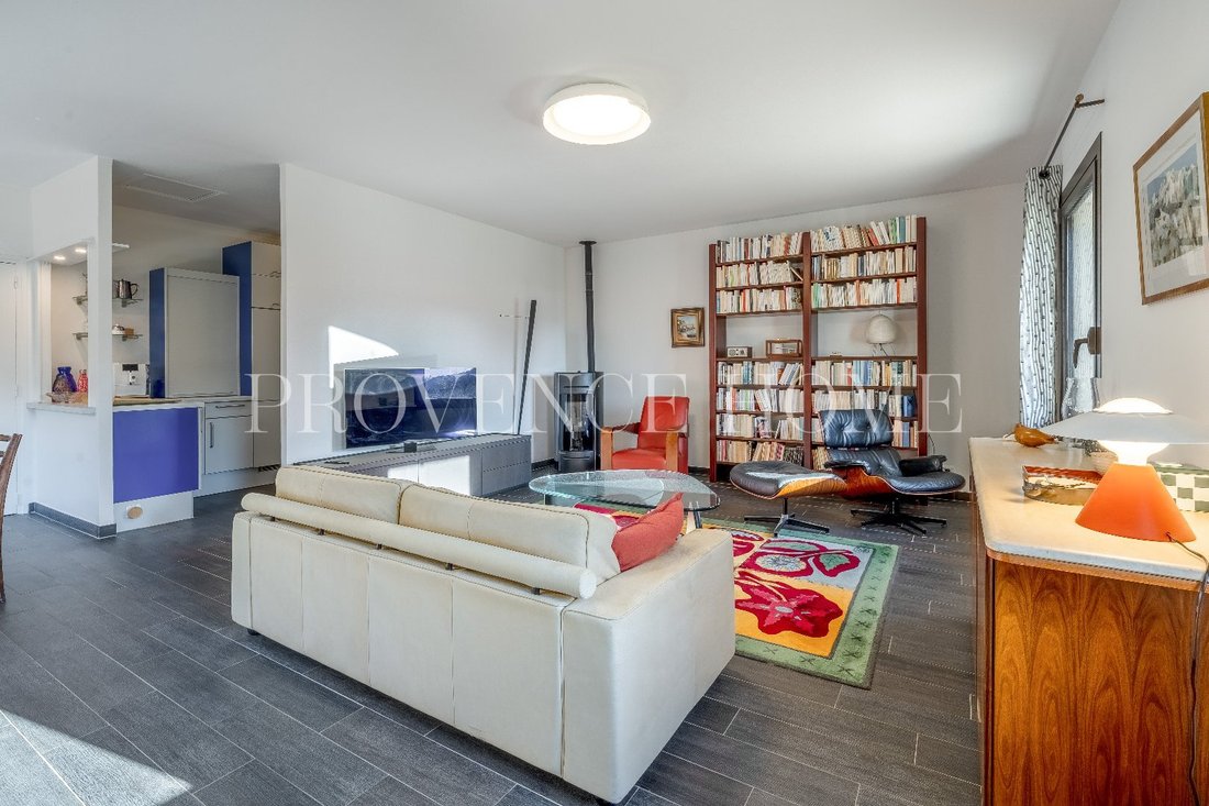 House in Gordes, Provence-Alpes-Côte d'Azur, France 4 - 18130796