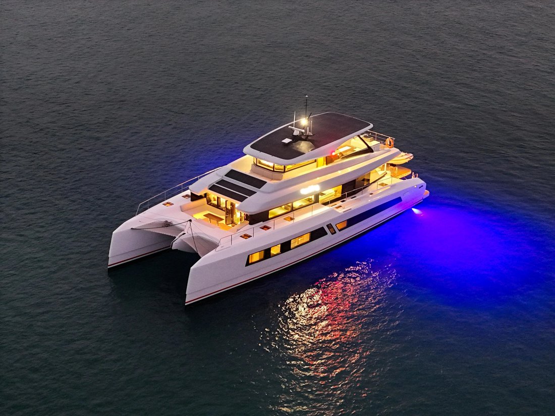 Catamaran in Australia 2 - 18130564